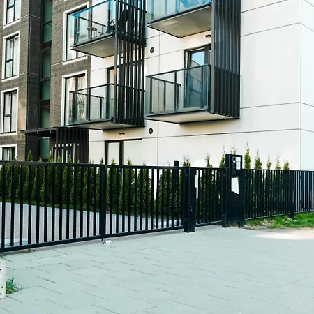 Brand New In Center. Appartamento