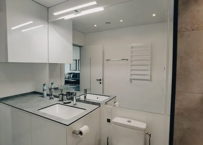 Brand New In Center. *