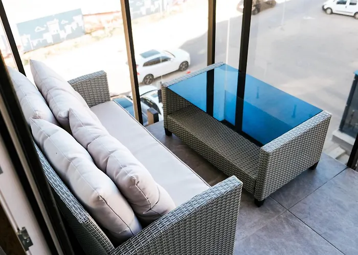 Apartment Brand New In Center.